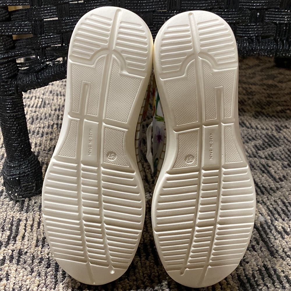 Floral Canvas Espadrille Sneakers - Picture 5 of 5
